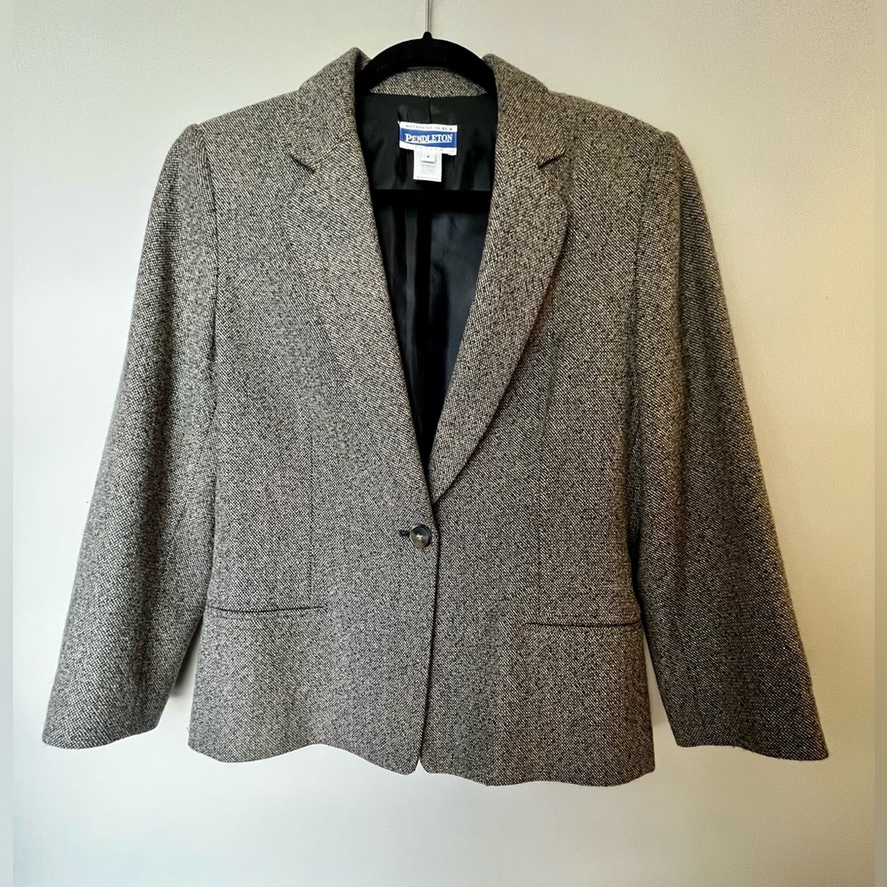 Pendleton Women's Blazer and Pants Set